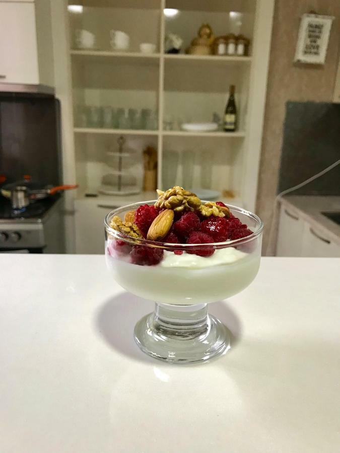 Pomegranate Hotel Кутаиси Екстериор снимка